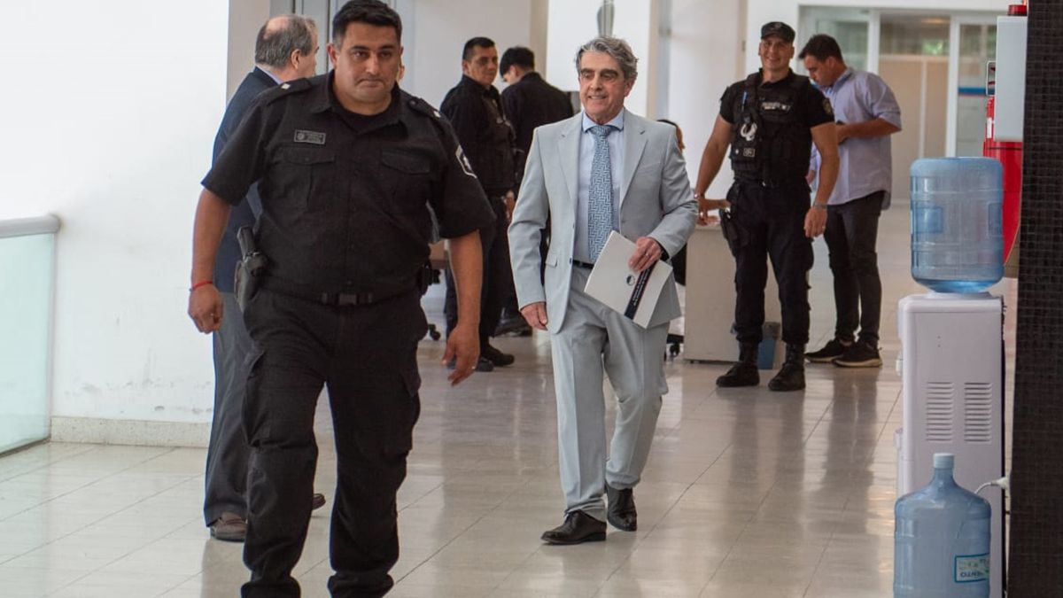 El senador Armando Traferri está involucrado en la causa por juego clandestino. El senador Armando Traferri está involucrado en la causa por juego clandestino.