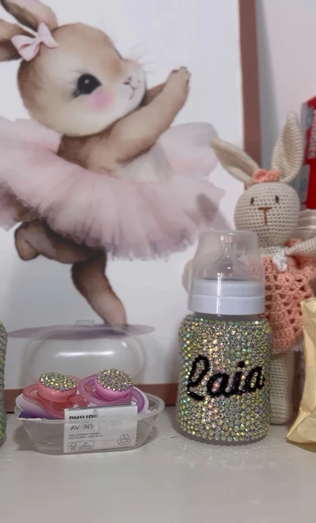 La llegada de las gemelas es en 8 días. La llegada de las gemelas es en 8 días.