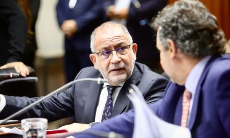 La comisión que preside el senador Luis Juez se reunió recién el miércoles pasado. La comisión que preside el senador Luis Juez se reunió recién el miércoles pasado.