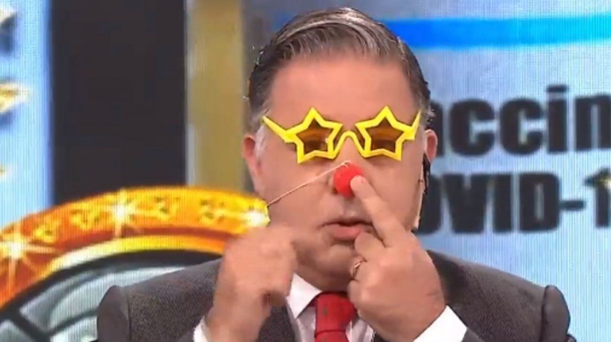 Fabián Doman se rio de Alberto Fernández con un disfraz insólito