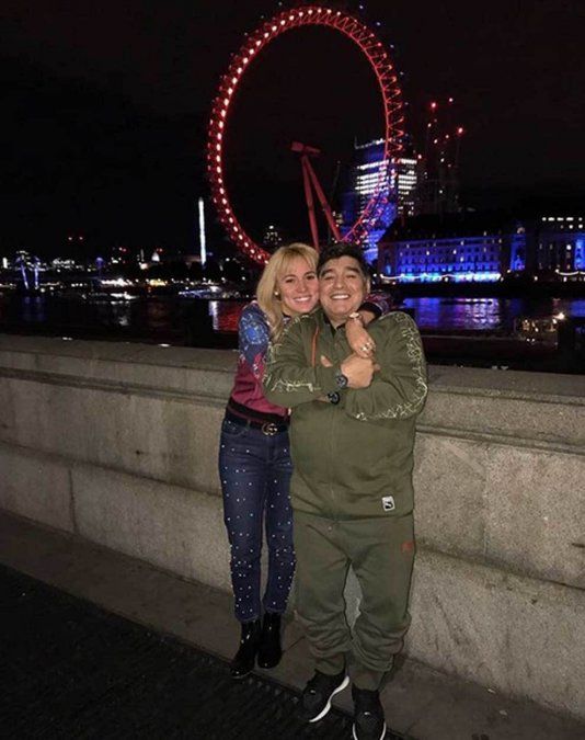 Diego Maradona y Rocío Oliva cuando eran pareja. 