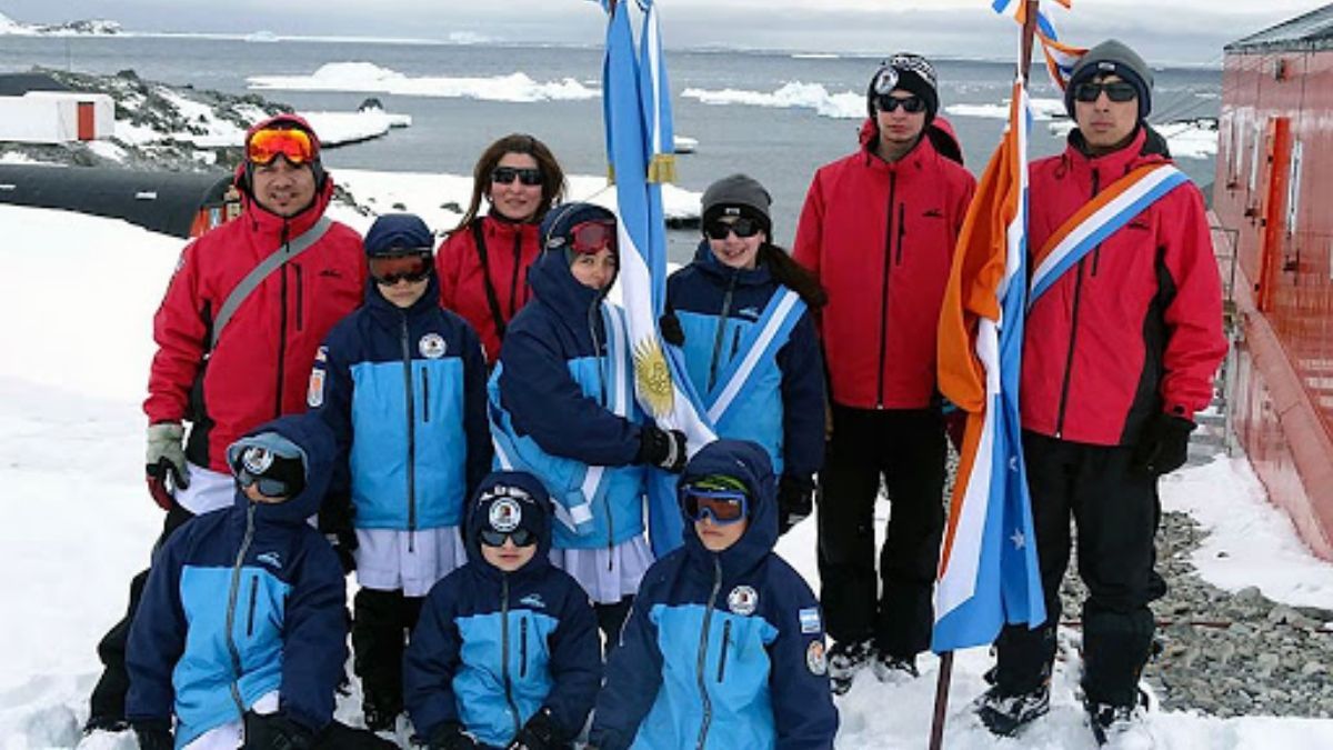 La escuela provincial n°38 Presidente Raúl Ricardo Alfonsín en la Antártida es la única que nunca tuvo que cumplir con el Aislamiento Social