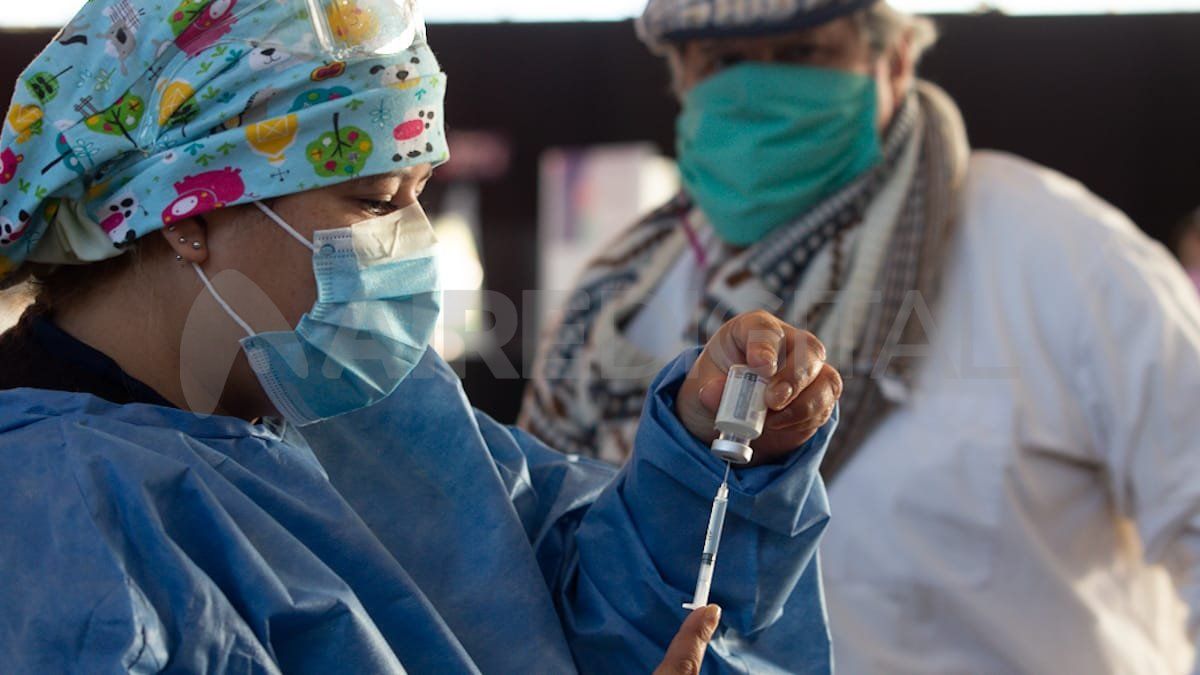 Más de 1.300.000 santafesinos ya recibieron al menos una dosis de la vacuna contra el coronavirus desde este lunes.&nbsp;