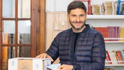 El gobernador de la provincia, Maximiliano Pullaro, votó en la escuela de su Hughes natal.  El gobernador de la provincia, Maximiliano Pullaro, votó en la escuela de su Hughes natal.
