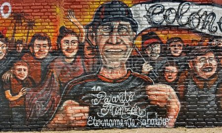 Pajarito Monzón, eternamente sabalero, dice el mural que pintaron en homenaje al hombre que falleció en Asunción. Pajarito Monzón, eternamente sabalero, dice el mural que pintaron en homenaje al hombre que falleció en Asunción.