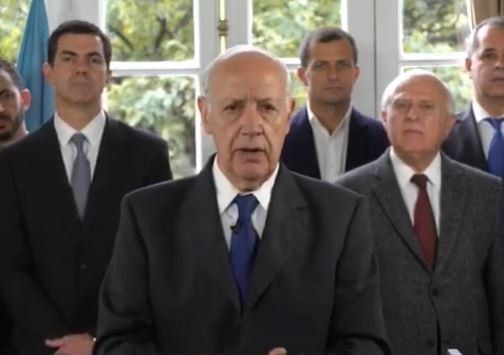 Lavagna pidió “postergar” la campaña electoral “hasta encontrar estabilidad”