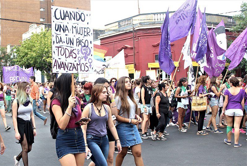 Por qué las víctimas de acoso y abuso sexual demoran en hablar o no lo hacen