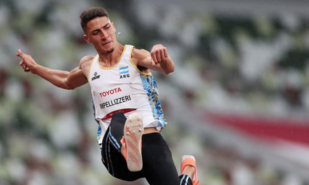 el rosarino brian impellizeri obtuvo la medalla de plata en salto en largo el rosarino brian impellizeri obtuvo la medalla de plata en salto en largo