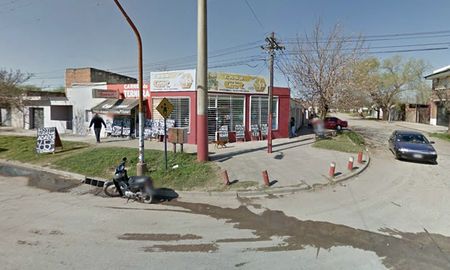 tres noches de robo en tres locales de una misma esquina tres noches de robo en tres locales de una misma esquina