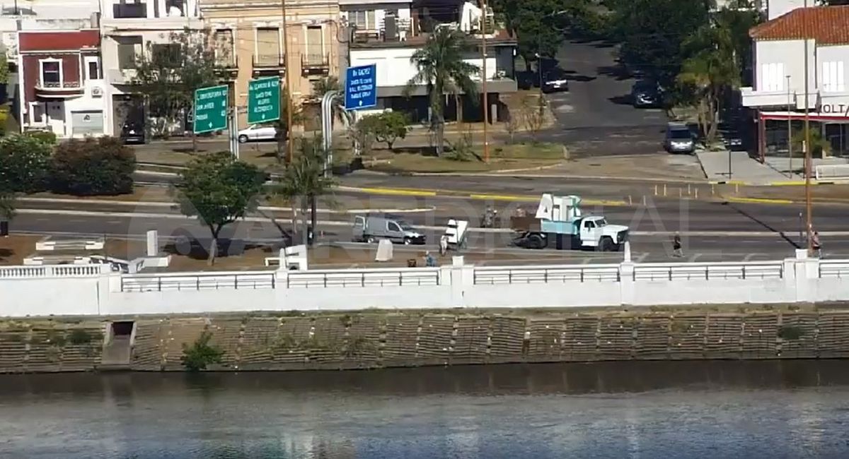 Los empleados del Municipio retiraron las letras corpóreas de la ciudad