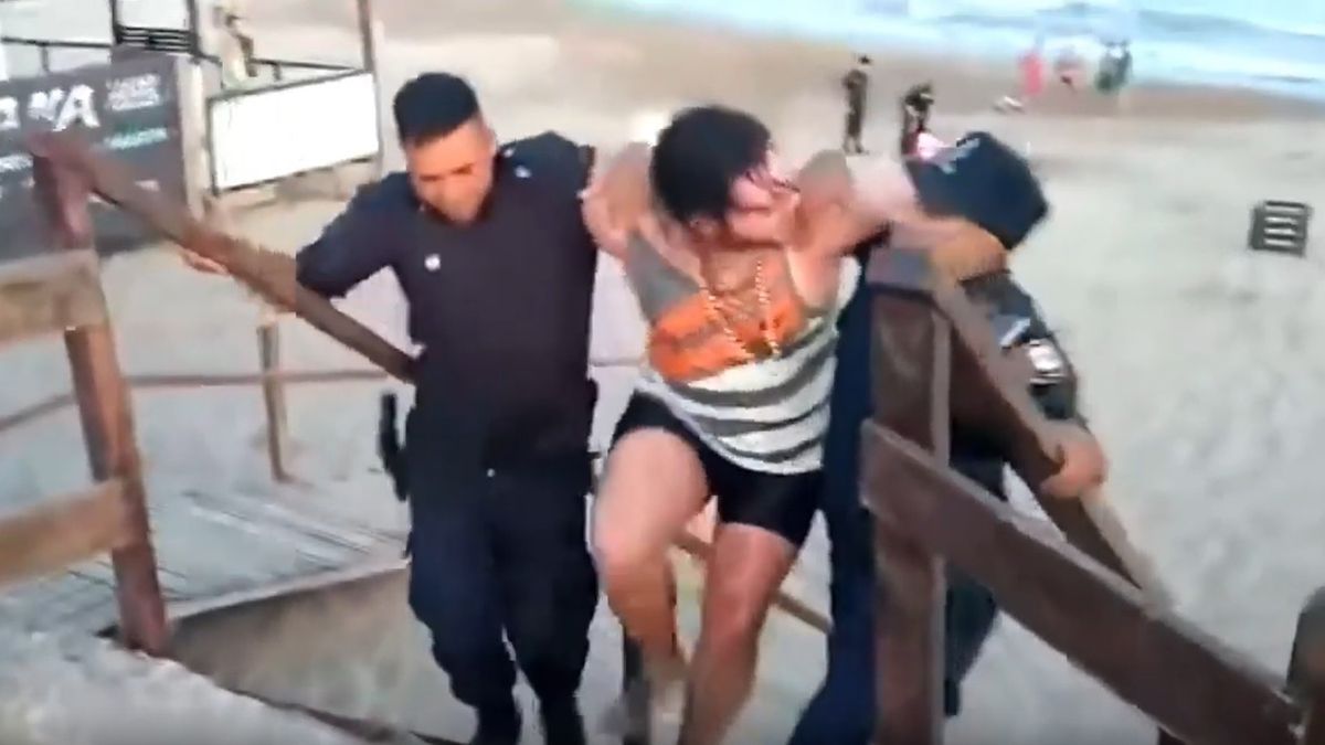 As&iacute; deten&iacute;an a la pareja que enterr&oacute; a su beba en la arena para ir a disfrutar del mar.