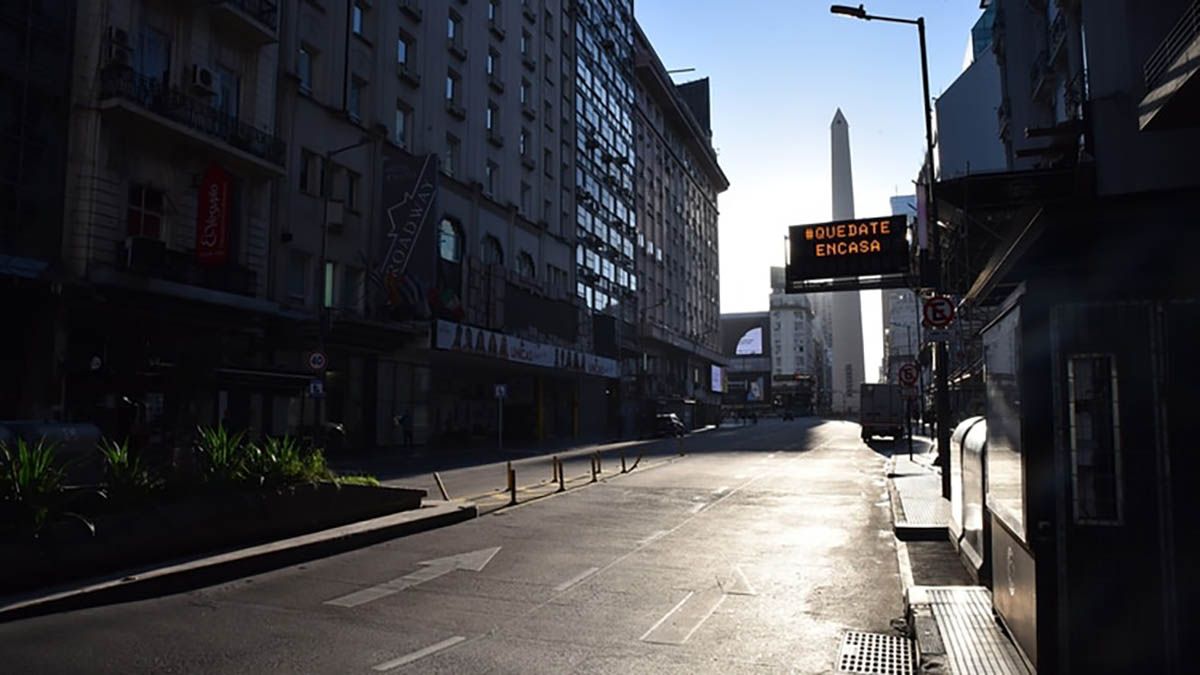 Buenos Aires fren&oacute; la mayor&iacute;a de sus actividades por la pandemia. Es la ciudad m&aacute;s complicada de Argentina.