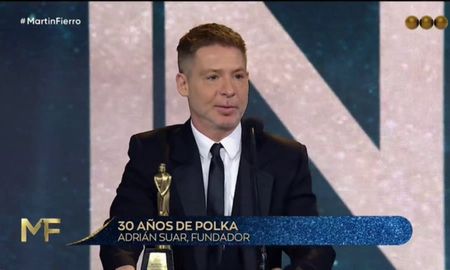 martin fierro 2024: adrian suar recibio el premio homenaje por los 30 anos de polka martin fierro 2024: adrian suar recibio el premio homenaje por los 30 anos de polka
