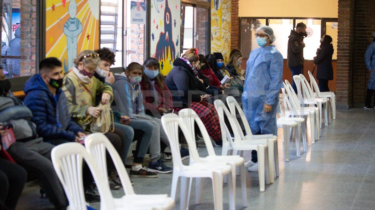 En la primera semana se vacunaron casi 2.000 chicos de entre 12 y 17 años con comorbilidades en la ciudad de Santa Fe.