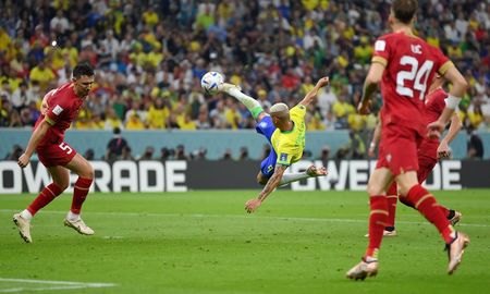 De tijera, Richarlison convirtió el segundo tanto ante Serbia. De tijera, Richarlison convirtió el segundo tanto ante Serbia.