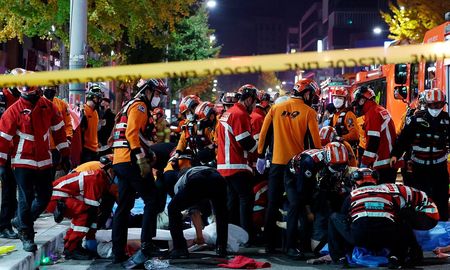 Ya son 154 los muertos por una estampida durante el festejo de Halloween en Itaewon, Seúl, Corea del Sur. Ya son 154 los muertos por una estampida durante el festejo de Halloween en Itaewon, Seúl, Corea del Sur.
