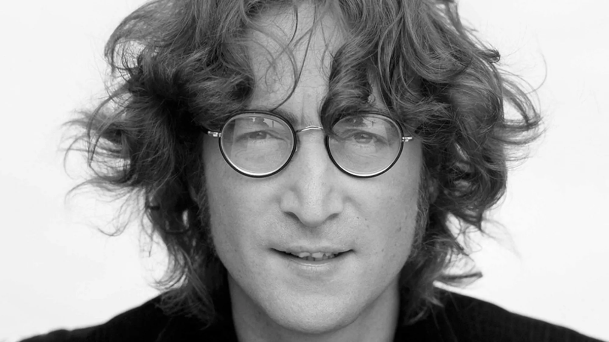 John Lennon nació en 9 de octubre de 1940 en Liverpool