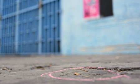 Cuatro hombres de entre 19 y 61 años son investigados por el homicidio en Rosario. Cuatro hombres de entre 19 y 61 años son investigados por el homicidio en Rosario.