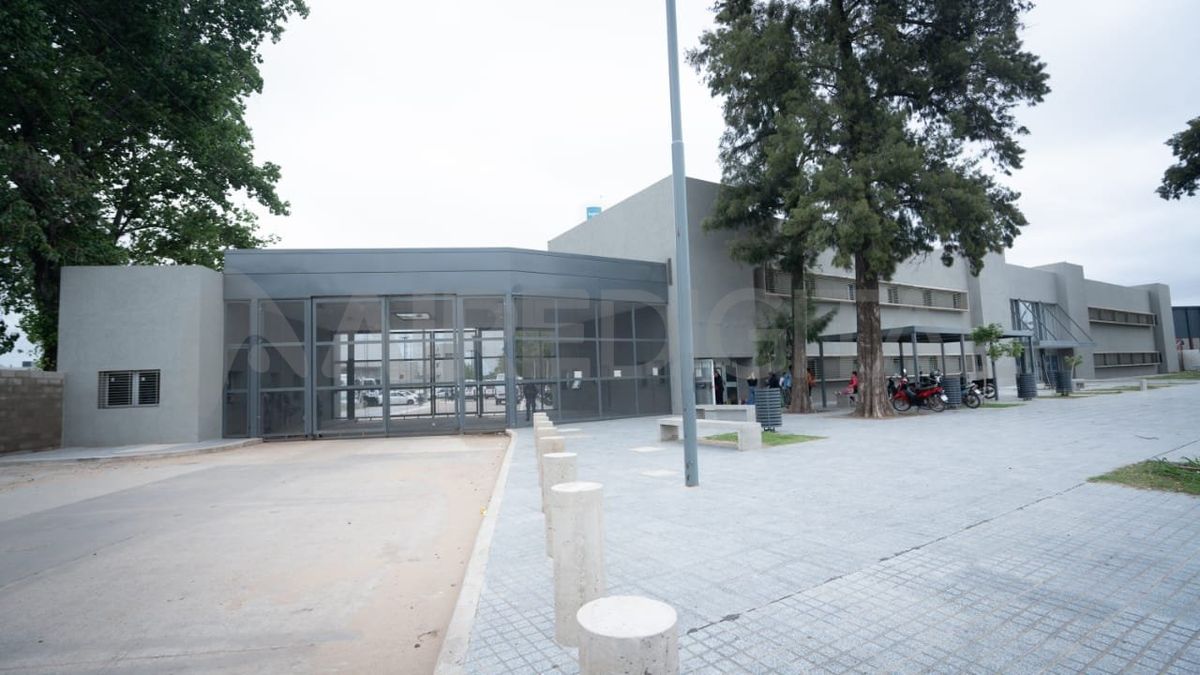 Las requisas se realizaron en el Pabellón 3 del Complejo Penitenciario Unidad Penal 2 “Las Flores”. Las requisas se realizaron en el Pabellón 3 del Complejo Penitenciario Unidad Penal 2 “Las Flores”.