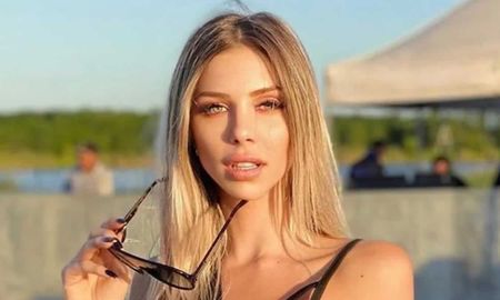 Romina Malaspina le dice adiós a su carrera de conductora y se lanza como artista. Romina Malaspina le dice adiós a su carrera de conductora y se lanza como artista.