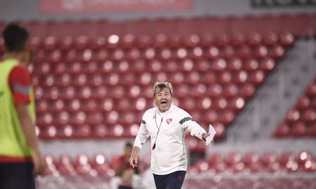 Ricardo Zielinski opinó de la colecta que encabeza Santiago Maratea en Independiente para sanear la economía del club. Ricardo Zielinski opinó de la colecta que encabeza Santiago Maratea en Independiente para sanear la economía del club.