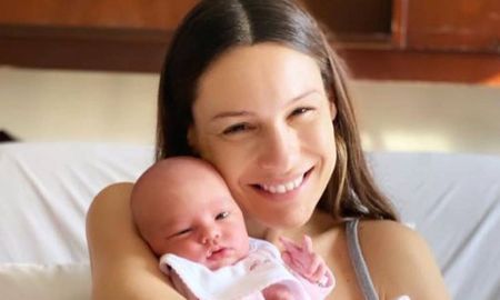 Pampita fue mamá en julio. Pampita fue mamá en julio.