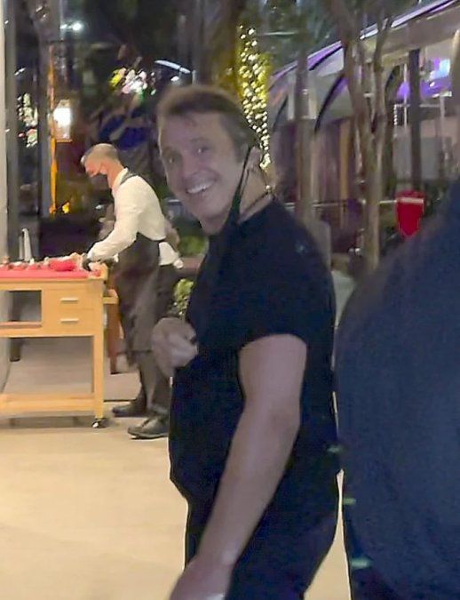 Luis Miguel se mostró en público con su novia argentina, Mercedes Villador.