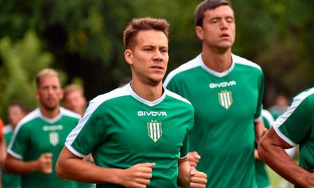 Nery Leyes se convirtió en la primera incorporación de Unión en este mercado de pases. Nery Leyes se convirtió en la primera incorporación de Unión en este mercado de pases.