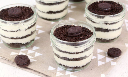 Postre de Oreo en vasitos: la receta rápida para preparar en casa con pocos ingredientes Postre de Oreo en vasitos: la receta rápida para preparar en casa con pocos ingredientes