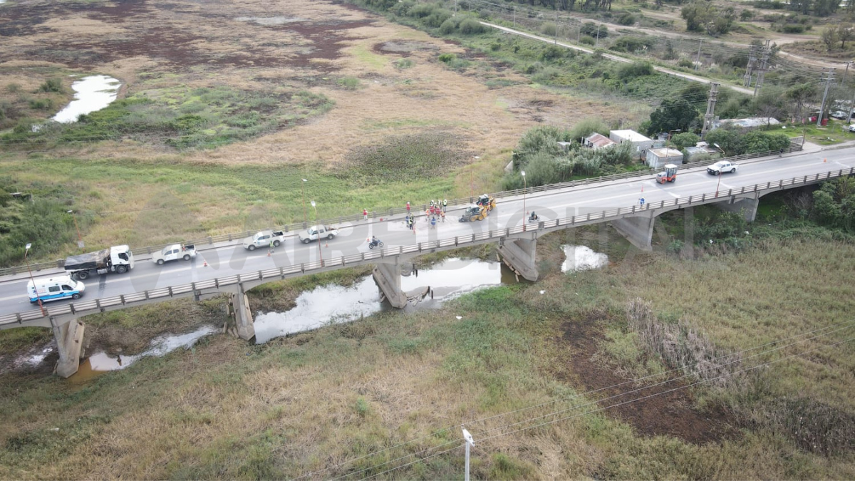 Arreglos de Vialidad Nacional sobre el Puente Carretero. Arreglos de Vialidad Nacional sobre el Puente Carretero.