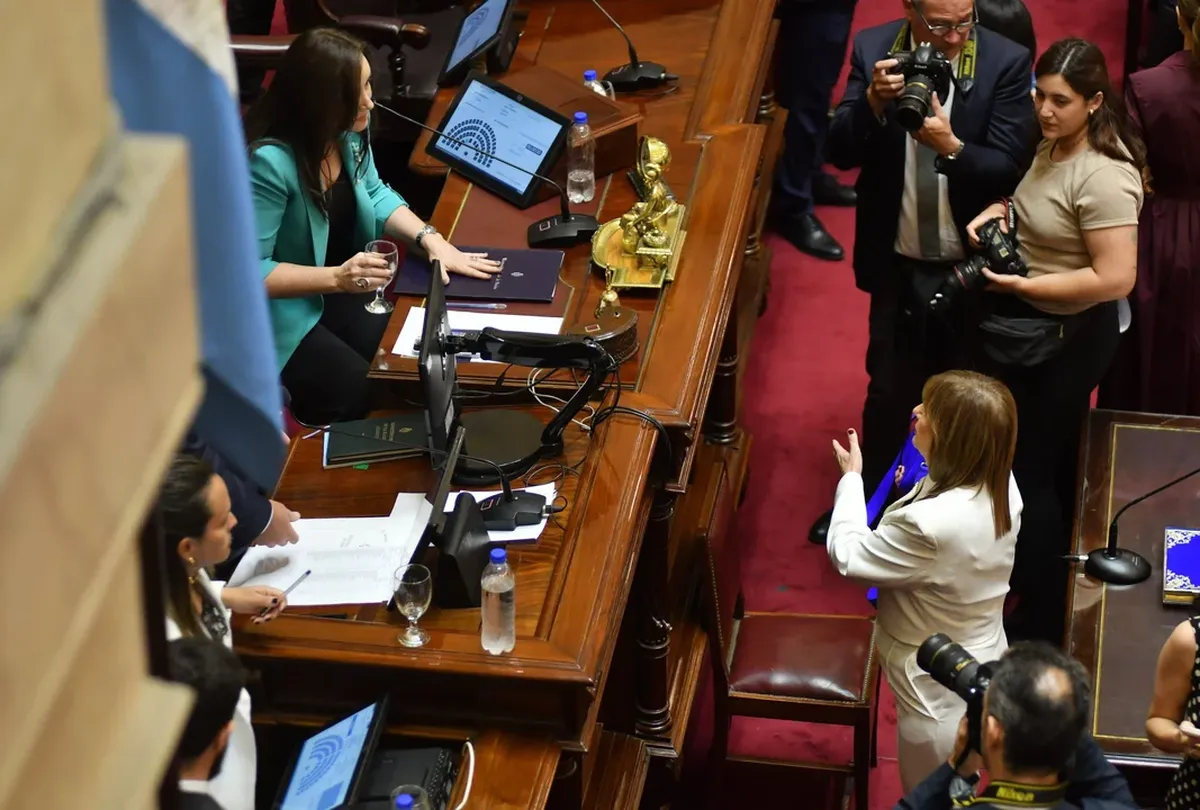 La senadora y jefa de bloque de La Libertad Avanza, Patricia Bullrich, y la vicepresidenta Victoria Villarruel tuvieron su primer cruce este viernes en el recinto del Senado.