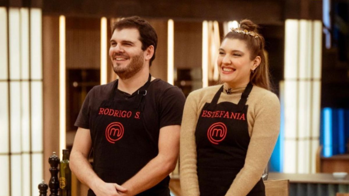 El cocinero le dedicó unas palabras de aliento a su compañera.