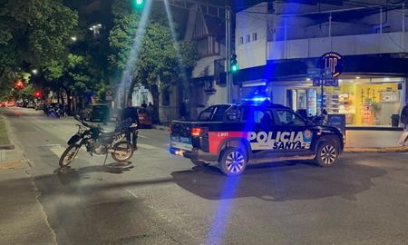 El choque de alcance se registró en Bulevar Gálvez y Las Heras. El choque de alcance se registró en Bulevar Gálvez y Las Heras.