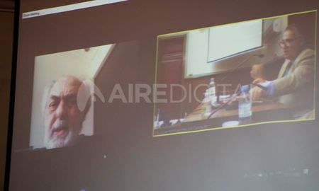 El acusado asiste al juicio por videoconferencia desde su domicilio, donde cumple prisión preventiva domiciliaria El acusado asiste al juicio por videoconferencia desde su domicilio, donde cumple prisión preventiva domiciliaria