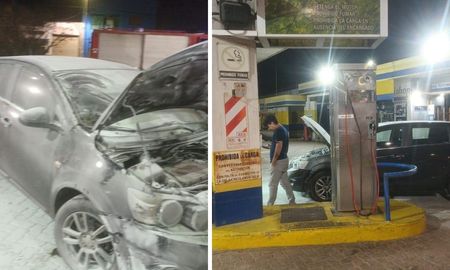Santa Fe: incendio en el motor de un auto dentro de una estación de servicios. Santa Fe: incendio en el motor de un auto dentro de una estación de servicios.