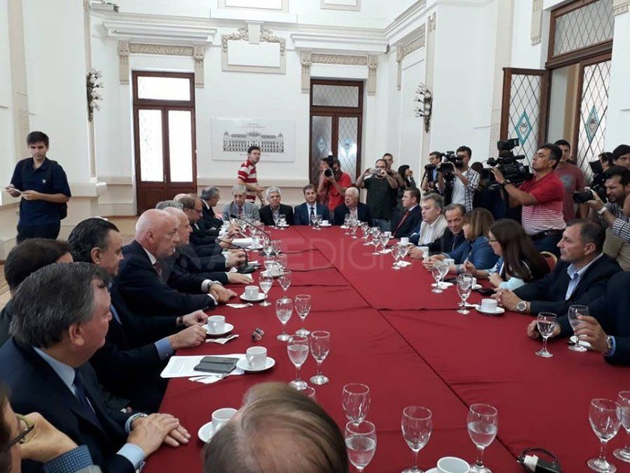 Salvo Cambiemos, el arco político provincial reclama a la Nación el pago de la deuda