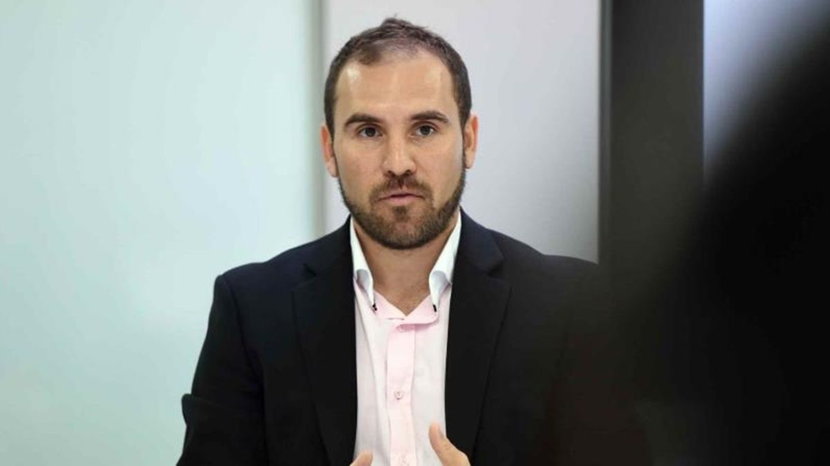 Guzmán quiere postergar el pago de la deuda hasta el 2022