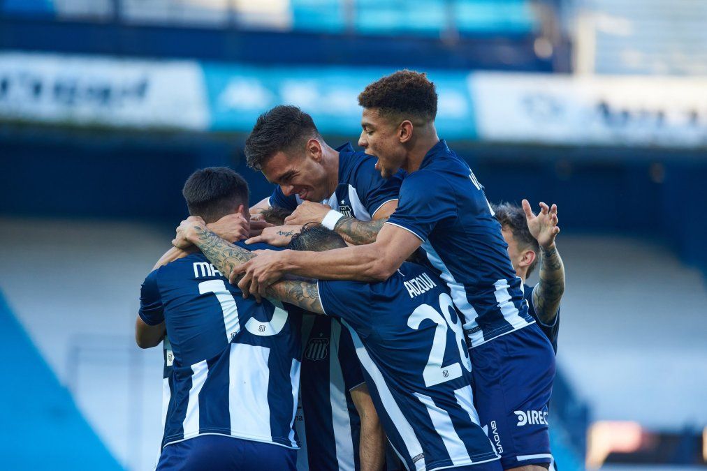 Liga Profesional: Talleres es el único puntero al vencer a Racing en Avellaneda