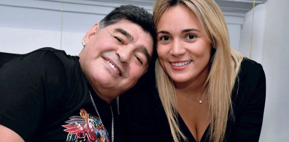 Rocío Oliva y Diego Maradona fueron pareja durante varios años.