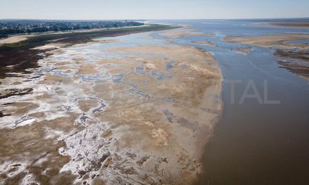 Las proyecciones actuales del INA estiman que a principios de noviembre, el río Paraná podría llegar a los -0,60 centímetros en Santa Fe. Las proyecciones actuales del INA estiman que a principios de noviembre, el río Paraná podría llegar a los -0,60 centímetros en Santa Fe.