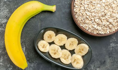 La avena cocida libera betaglucanos que estabilizan la energía, evitando los bajones metabólicos que producen escalofríos durante la mañana. La avena cocida libera betaglucanos que estabilizan la energía, evitando los bajones metabólicos que producen escalofríos durante la mañana.