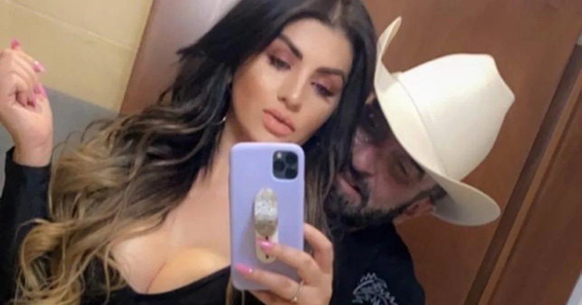  Mariana González Padilla, también conocida como “la Kim Kardashian mexicana”, y Vicente Fernández Junior.