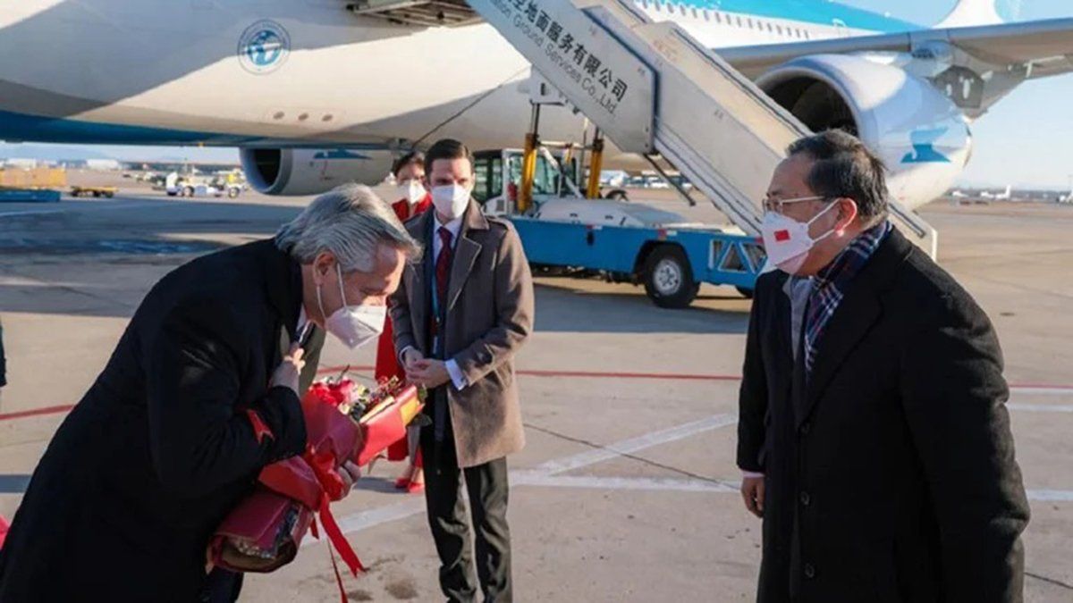 Este jueves, Fernández llegó a las 21.07 hora argentina a Beijing desde Moscú en el vuelo AR1090 de Aerolíneas Argentinas.
