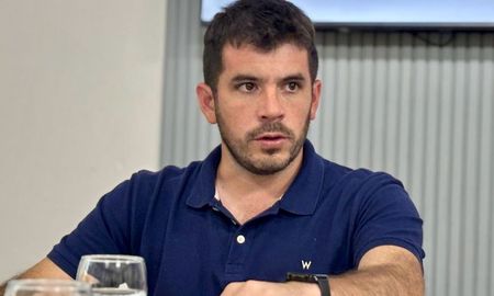 El intendente de Venado Tuerto, Leonel Chiarella, habló en AIRE sobre la lucha que lleva adelante contra el narcotráfico. El intendente de Venado Tuerto, Leonel Chiarella, habló en AIRE sobre la lucha que lleva adelante contra el narcotráfico.