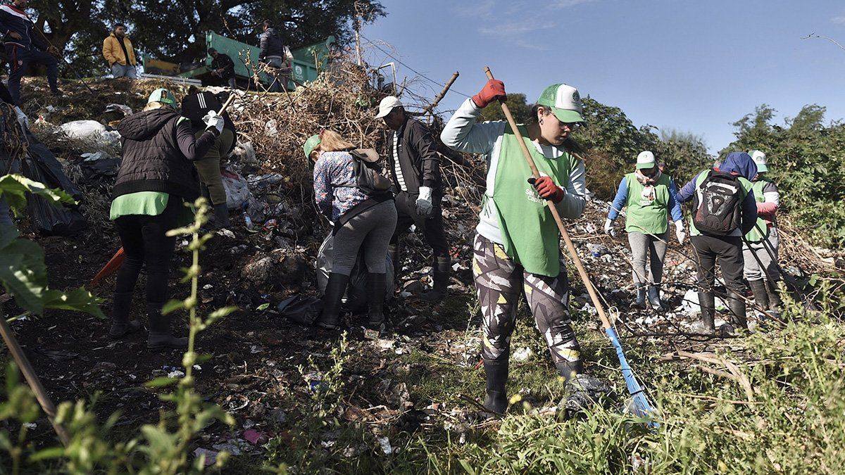 La labor conjunta que se lleva adelante e instó a cuidar y preservar la higiene barrial en Alto Verde.