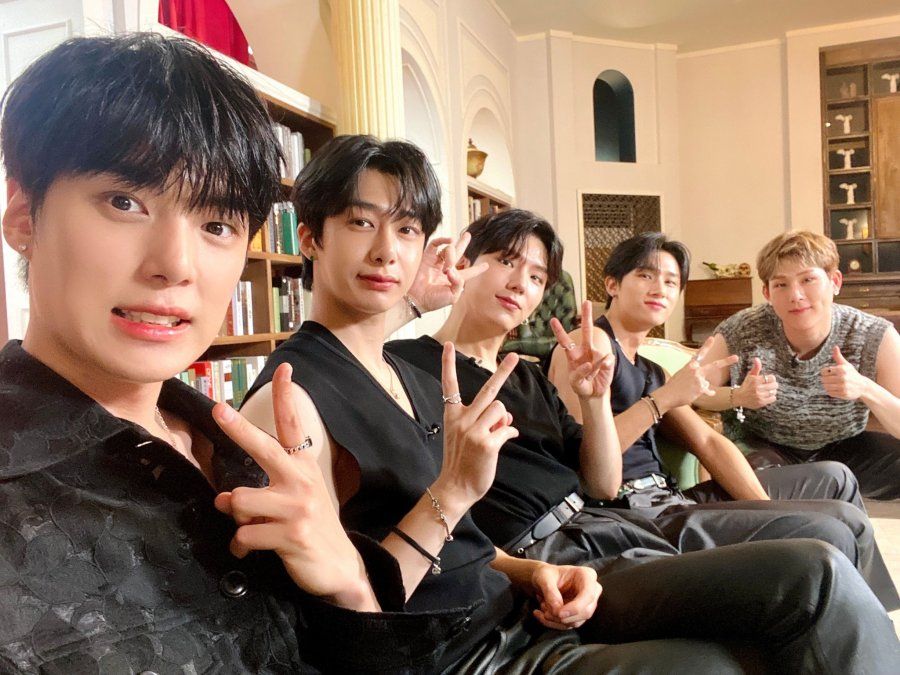 MONSTA X compartió con sus fans un nuevo sencillo en inglés, titulado "One Day".