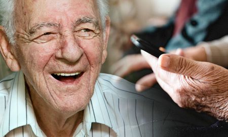 este abuelo se animo a ir en busca de su primer amor... ¡por facebook! este abuelo se animo a ir en busca de su primer amor... ¡por facebook!