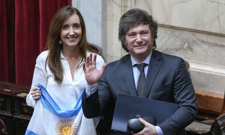 Aire de Santa Fe | javier milei y villarruel.jpg