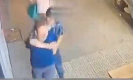 Un mecánico pensó que un cliente era el amante de su esposa y le arrancó parte de la nariz de un mordisco- Foto ilustrativa