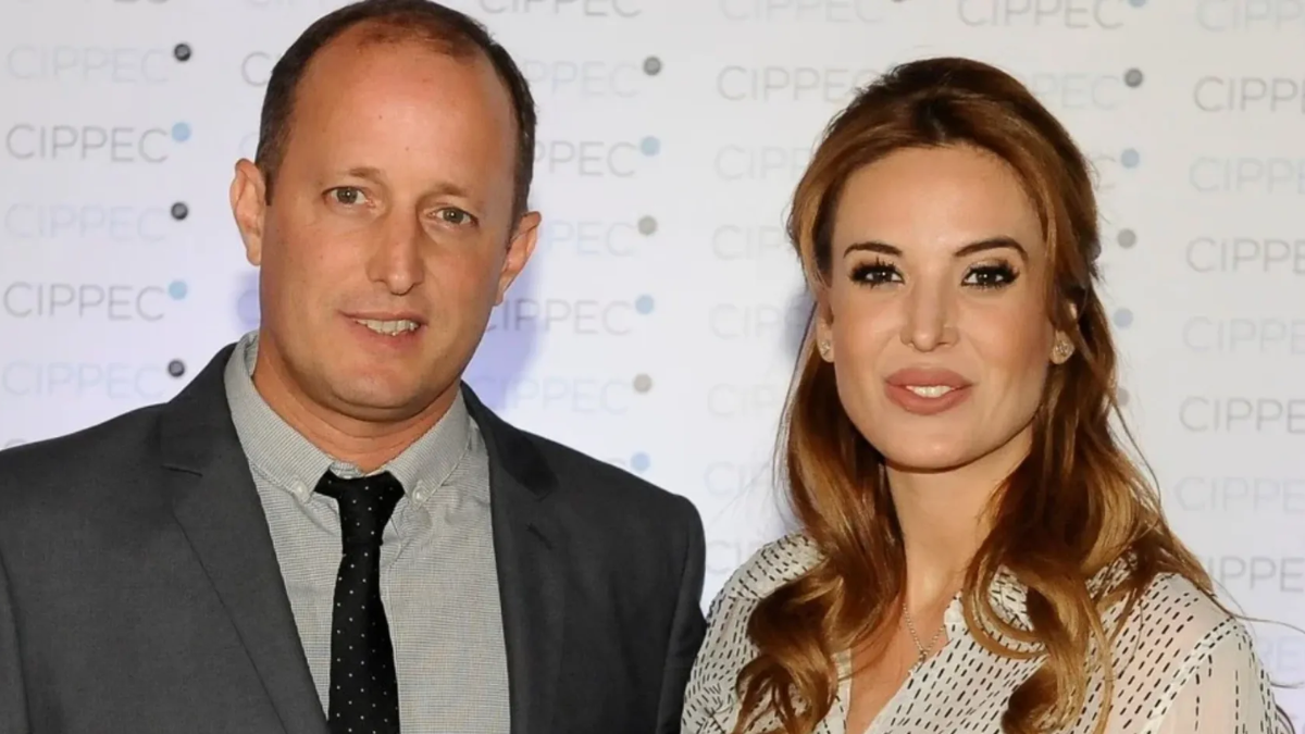 Jesica y Martín Insaurralde solo se hablan por su hija, Chloé. Jesica y Martín Insaurralde solo se hablan por su hija, Chloé.